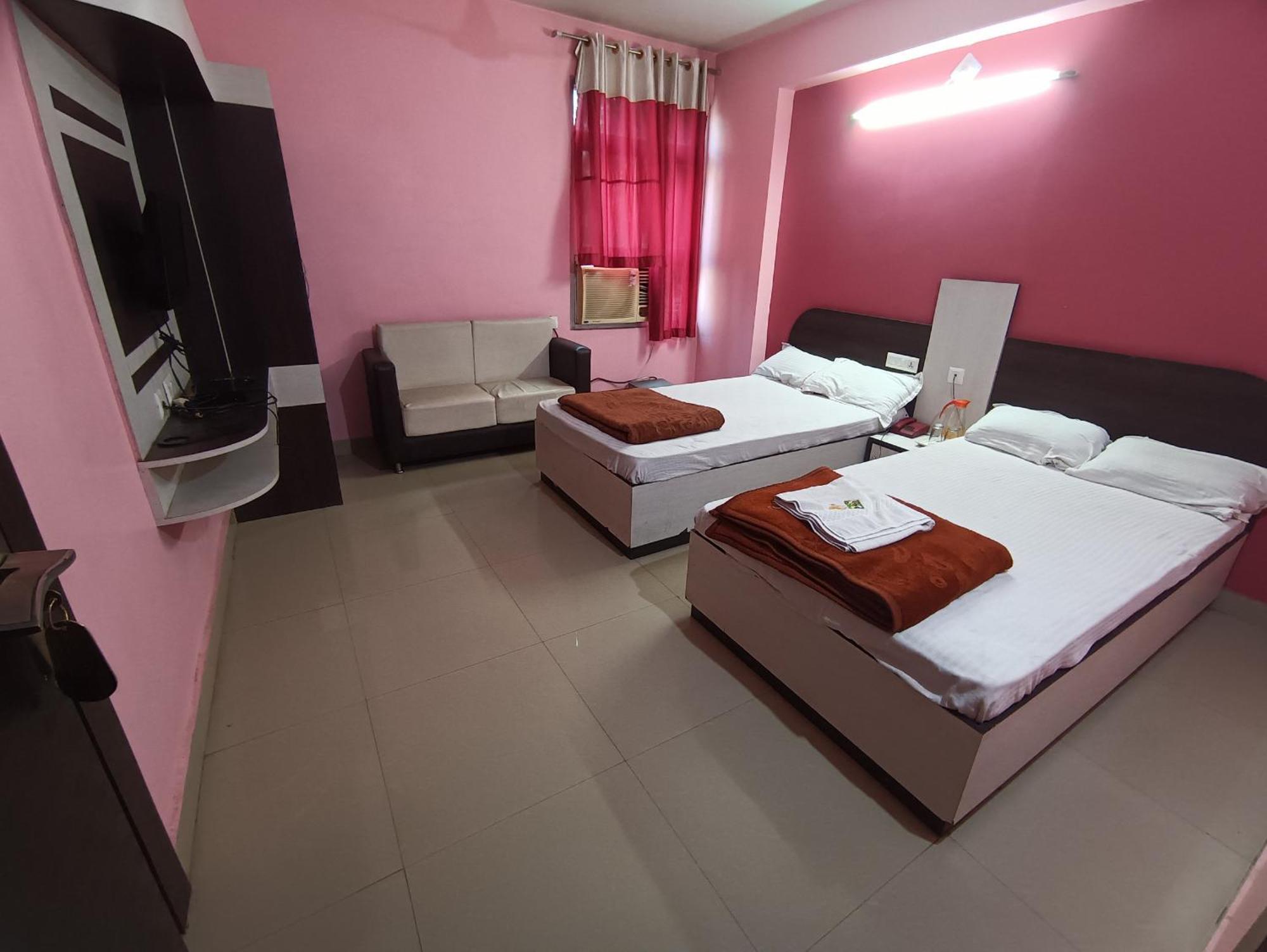 Hotel Viraat Inn Gaya Extérieur photo