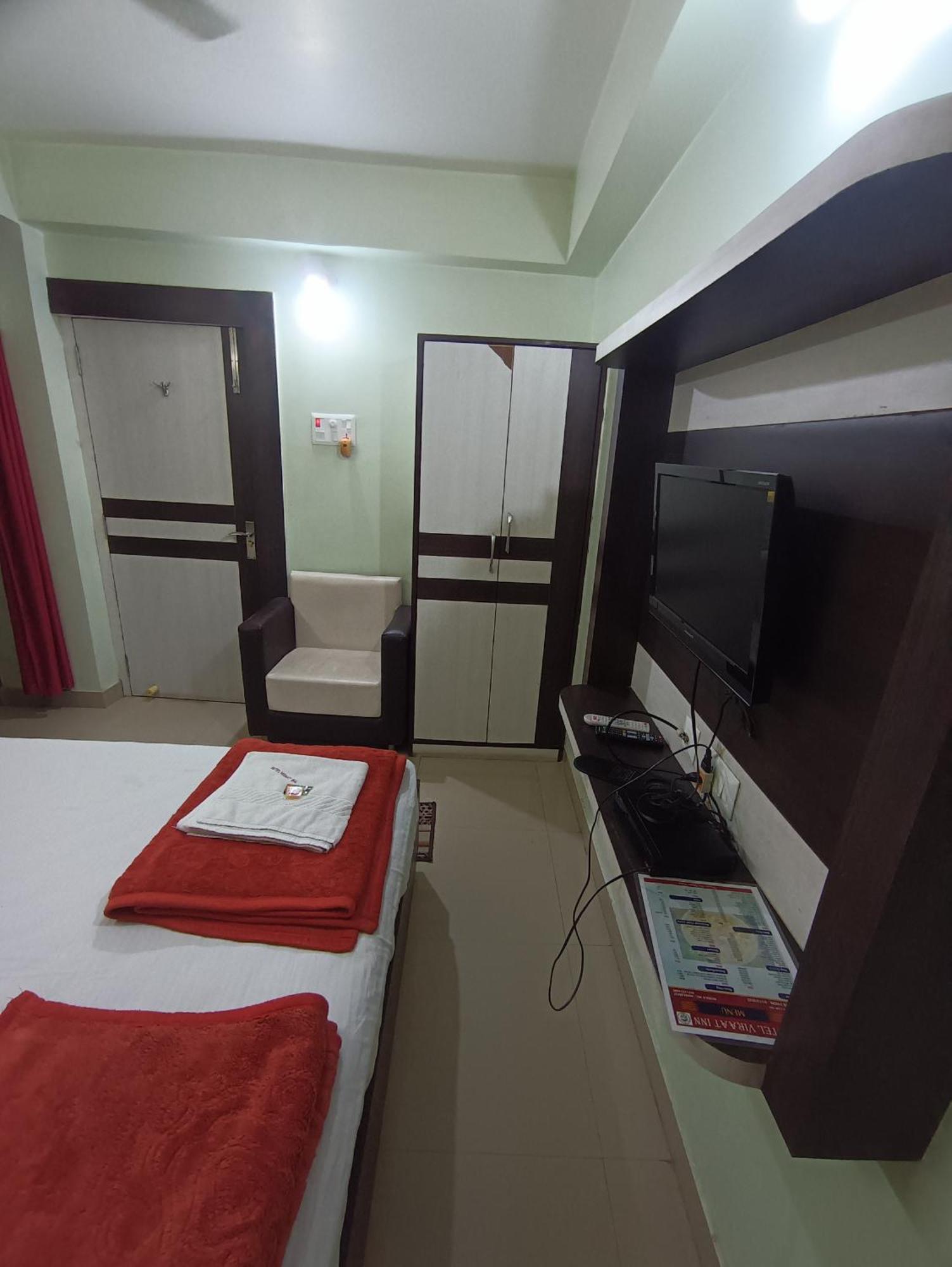 Hotel Viraat Inn Gaya Extérieur photo